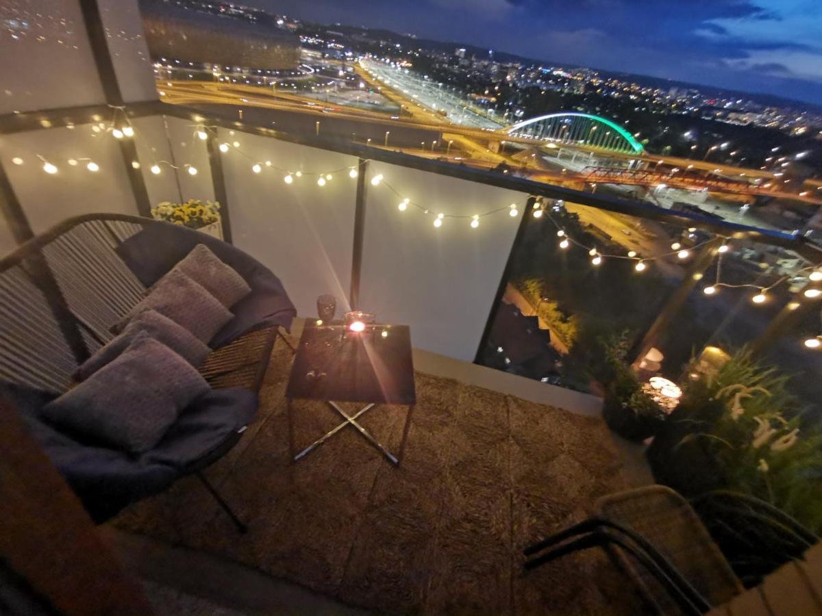 Apartament Przy Bursztynowym Stadionie Danzica Esterno foto