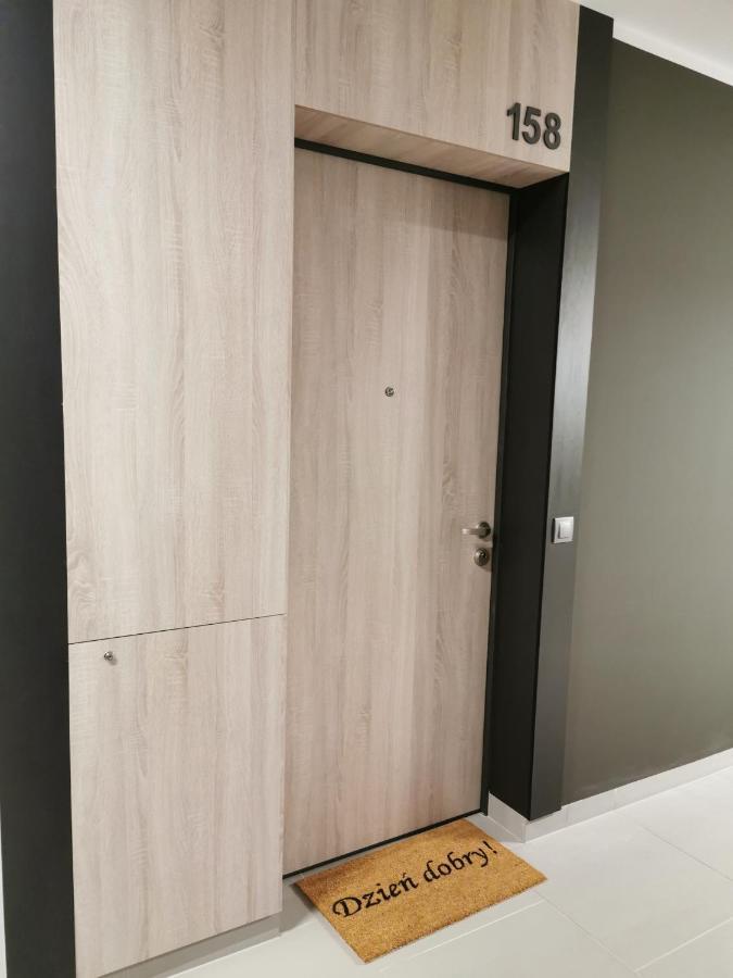 Apartament Przy Bursztynowym Stadionie Danzica Esterno foto