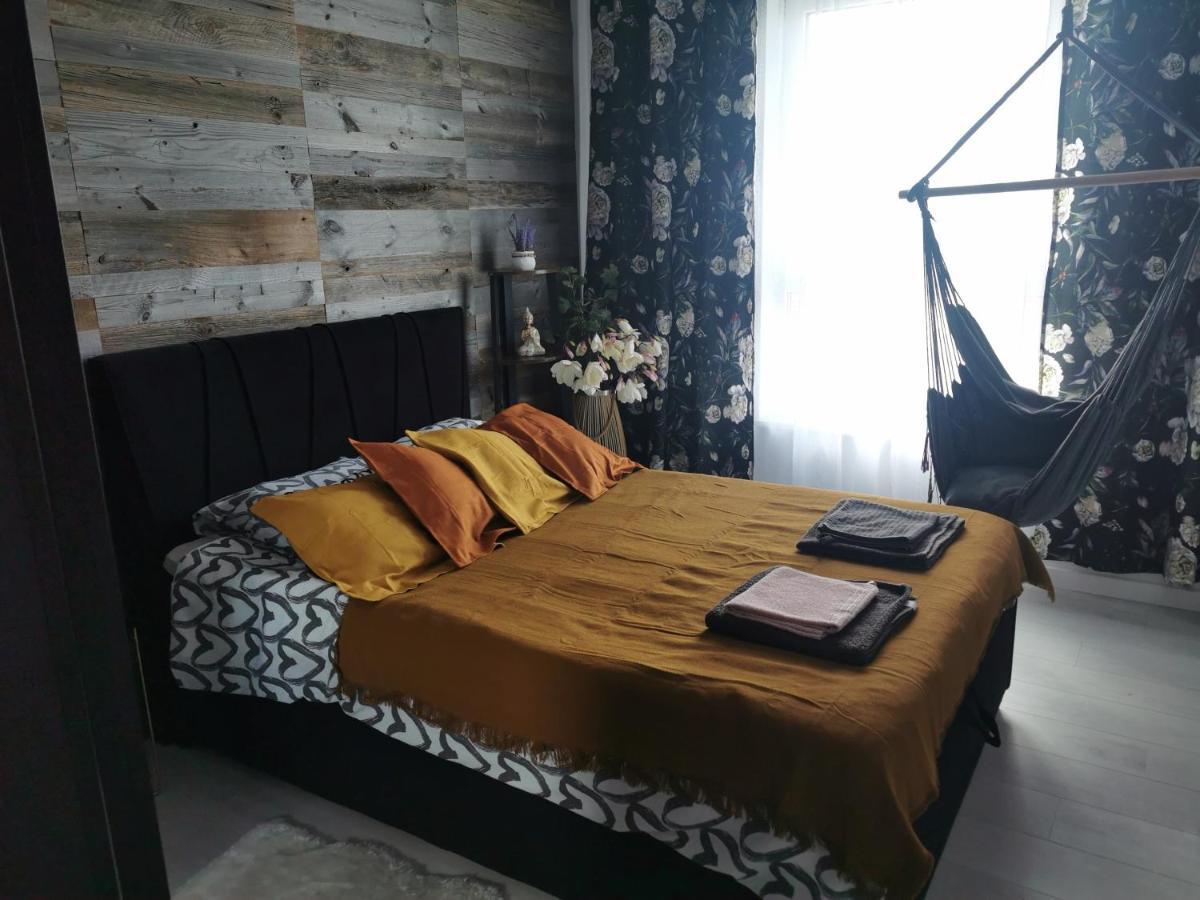 Apartament Przy Bursztynowym Stadionie Danzica Esterno foto