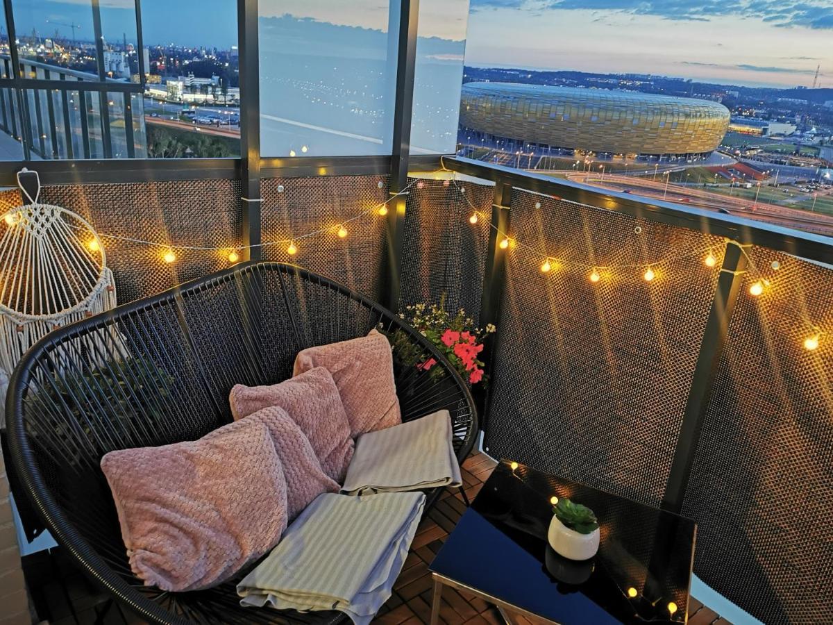 Apartament Przy Bursztynowym Stadionie Danzica Esterno foto