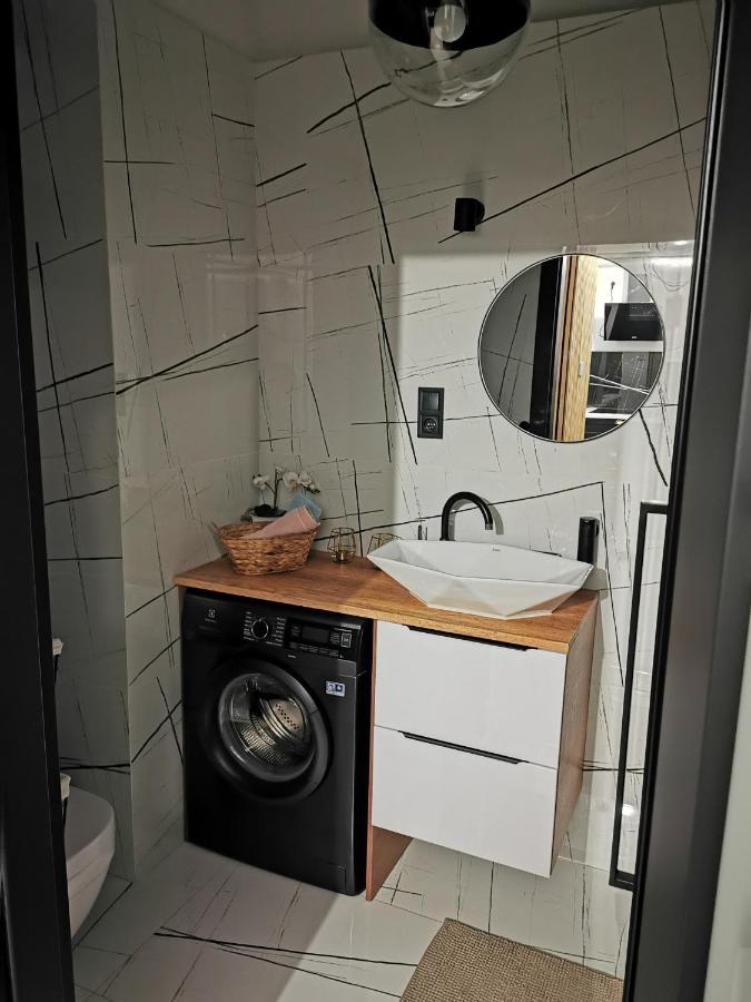 Apartament Przy Bursztynowym Stadionie Danzica Esterno foto