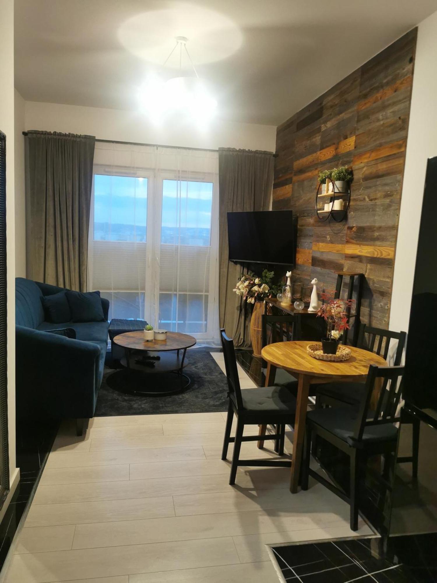 Apartament Przy Bursztynowym Stadionie Danzica Esterno foto